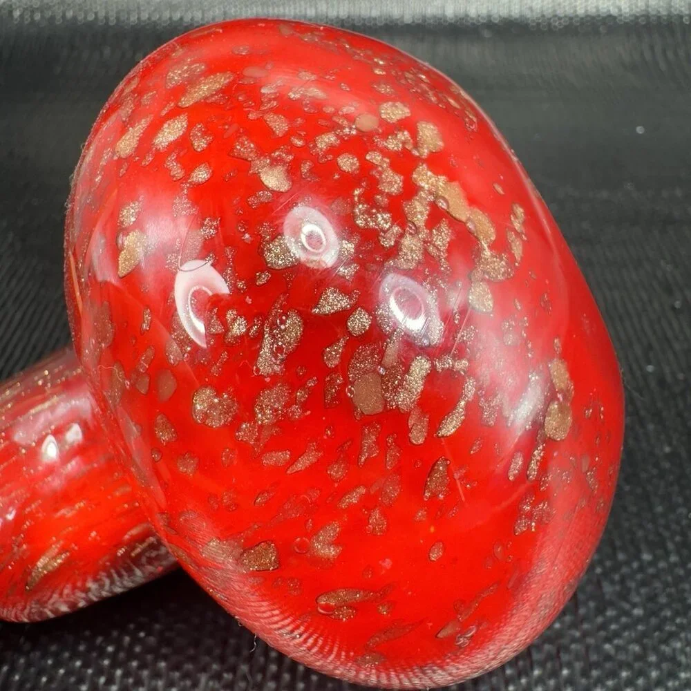 Pier 1 Chunky Heavy Art Glass Bud Vase Round Bottom Red With‎ Flecks Glass Vase